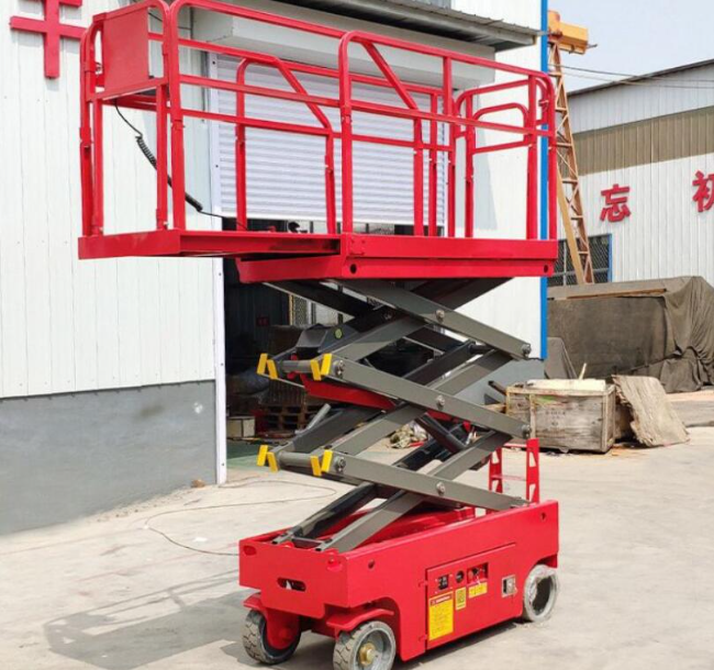 宝兴移动剪叉式升降机